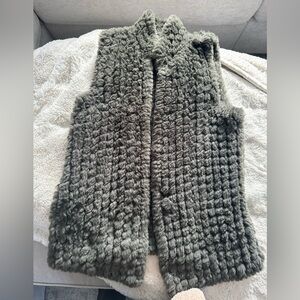 AQUA by Bloomingdales faux fur vest gray green XS
